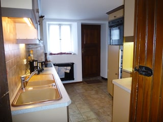 Küche Kitchen mit Zugang zur Terrasse