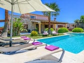 Ferienhaus mit privatem Pool