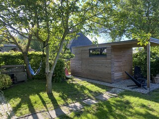 Garten hinter dem Haus