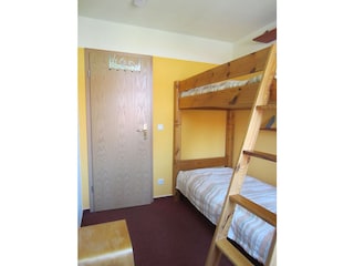 Zweites Schlafzimmer (Kinderzimmer)