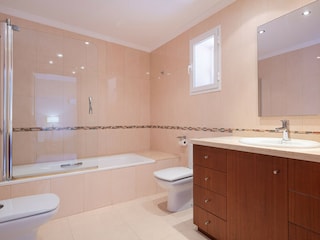 BAÑO 2 EN SUITE D1