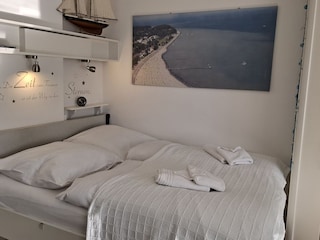 Großes Doppelbett