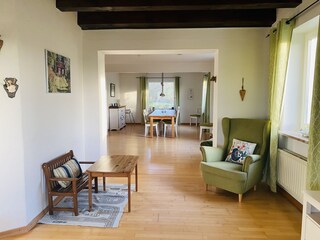 Großzügiges Wohnzimmer