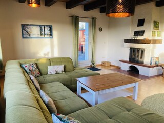 Wohnbereich mit Übergang zur Terrasse