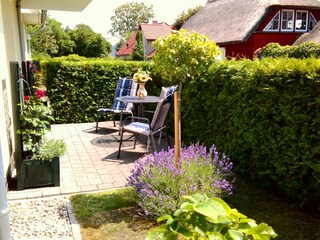 Südterrasse im Grünen
