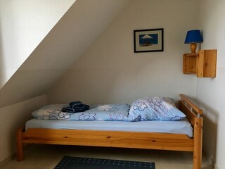 Schlafzimmer mit 2 Einzelbetten