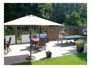 Terrasse mit Tischtennis