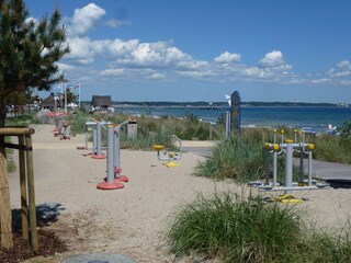 Promenade mit Fitness-Parcour