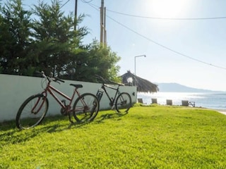 2 bicycles included