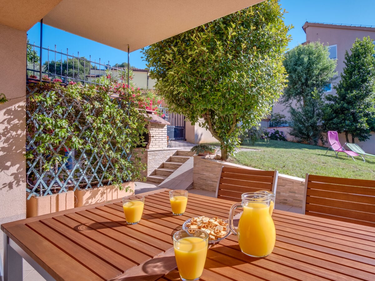 Apartamento de vacaciones Pula Grabación al aire libre 1