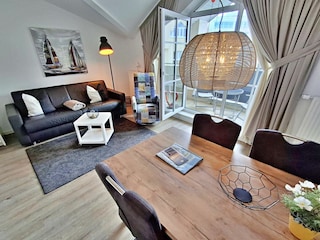 Wohn- und Essbereich