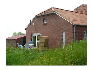 Terrasse in Südlage mit Strandkorb