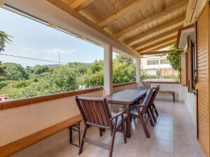 Ferienwohnung MARISOL mit cozy Terrasse 300m vom Strand - Nerezine - image1