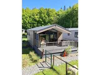 louis genießt den Strandkorb.