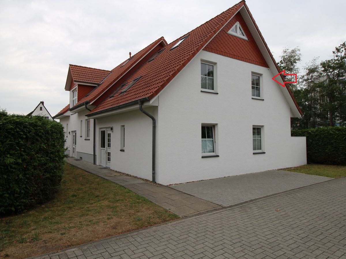 Haus Aussenansicht OG-Wohnung