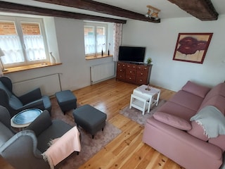 Wohnzimmer mit großer Schlafcouch