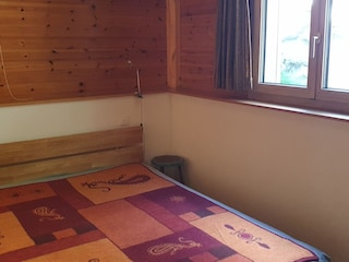 Unteres Schlafzimmer mit franz.. Bett, 160cm breit