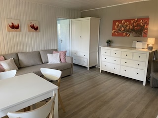 Wohnzimmer  Couch mit Schlaffunktion 2 m x 1,40 m