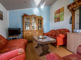 Die komfortable Sitzecke mit SAT-TV