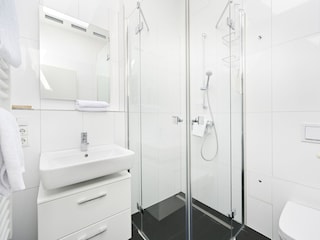 Bad mit Dusche