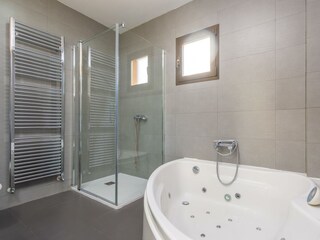 BAÑO EN SUITE D1