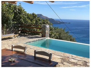 Vidio auf YouTube"Plakias Quadro 4 Blue Sea Kreta"