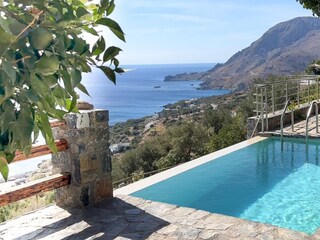 Vidio auf YouTube"Plakias Quadro 4 Blue Sea Kreta"