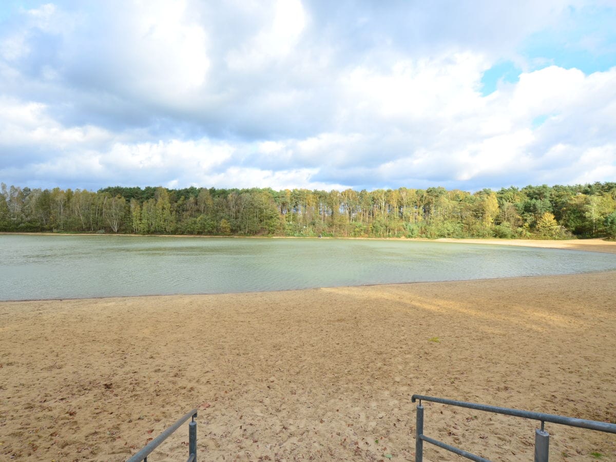 Badestrand am Feldmarksee