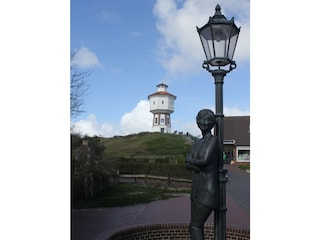 Lale Andersen-Denkmal mit Wasserturm