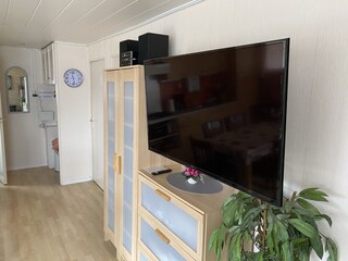 TV in Wohnzimmer