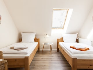 Schlafzimmer 2