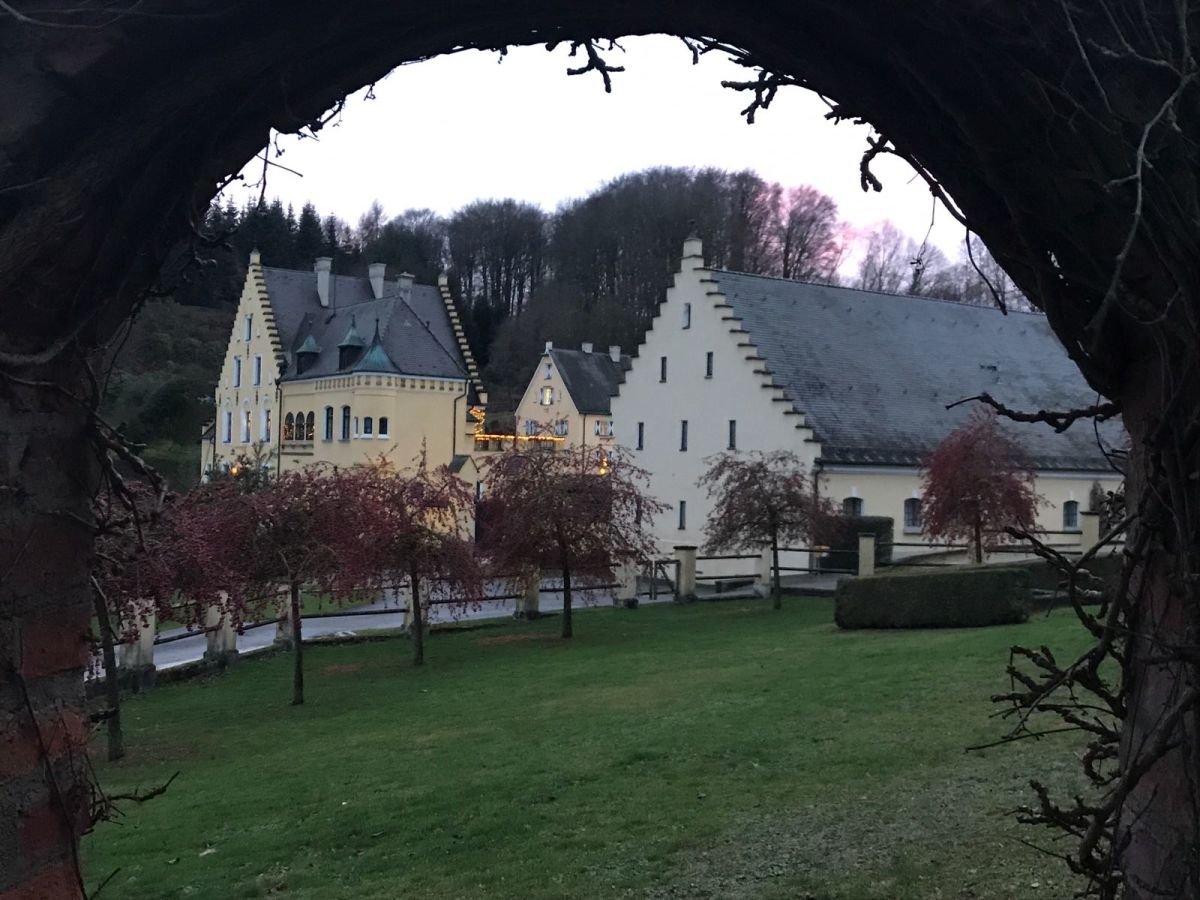 Klingenburg mit dem Schwäbischen Garten