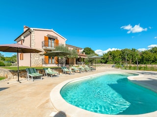 Villa Radetići Outdoor Recording 2