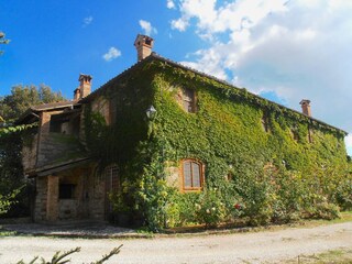 Villa Fratta Todina Außenaufnahme 12