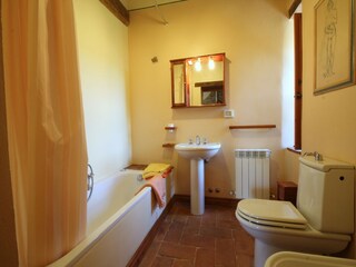 Villa Fratta Todina Características 34