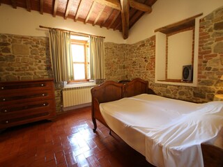 Villa Fratta Todina Características 23