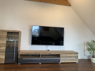 Wohnzimmer 65" 3D TV