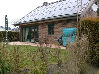 Terrasse mit Strandkorb