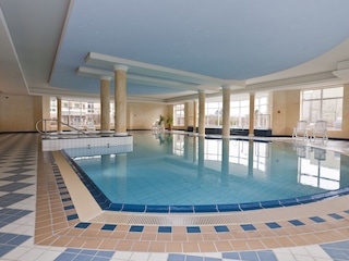 Schwimmbad in der Kurpark-Residenz