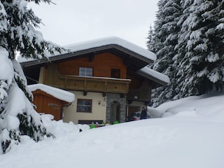 Haus Kampe im Winterkleid