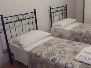 Zimmer 2 mit 2 Einzelbetten
