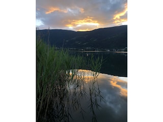 Der Sonnenuntergang am See - Blick vom Privatsteg