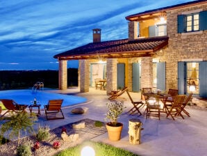 Villa con encanto LA PERLA con piscina y jacuzzi Umag - Úmag - image1