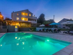 Appartement de vacances CLAIRE avec grande piscine chauffée de 50m2 et vue sur la mer - Nérézine - image1