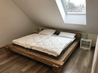 OG - Schlafzimmer 1