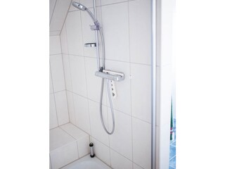 Dusche im Bad OG