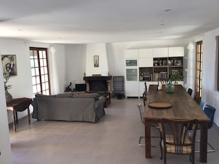 Villa Berlou Features 18