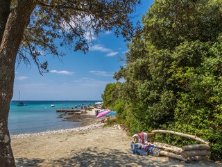 der Strand, kristallklares Meer