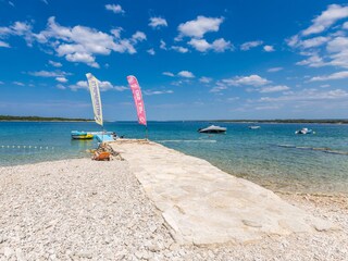 der Strand, kristallklares Meer