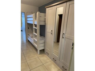 Etagenbett im Vorraum